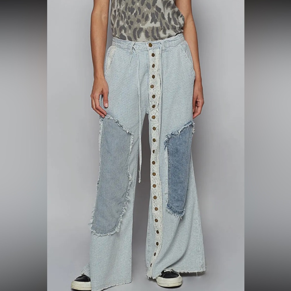 🆕 POL Contrast Floral Twill Front
Snap-Button Pants- BLUE STRIPE